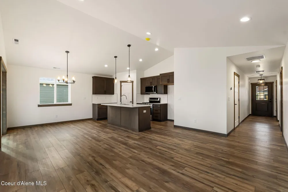 2302 Maverick Court Sandpoint, ID 83864