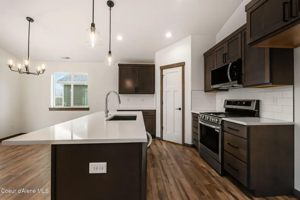 2302 Maverick Court Sandpoint, ID 83864