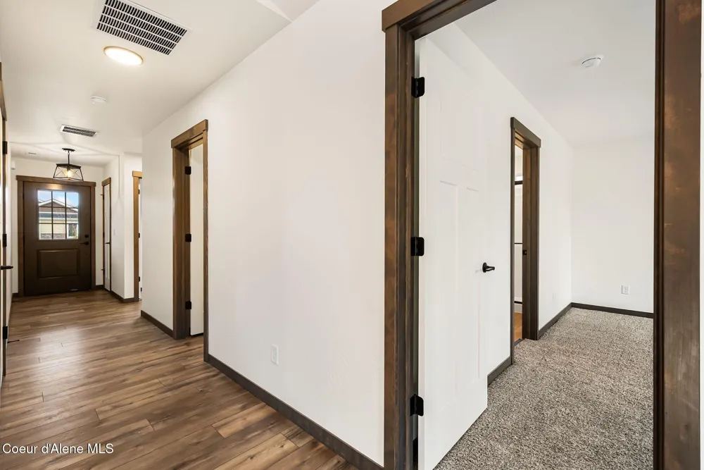 2302 Maverick Court Sandpoint, ID 83864