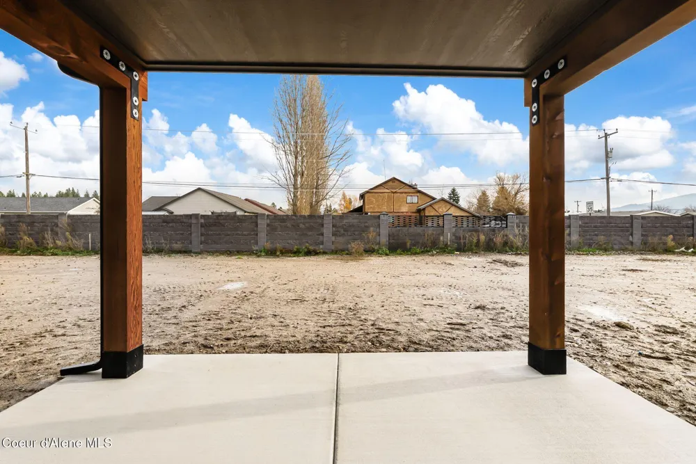 2302 Maverick Court Sandpoint, ID 83864