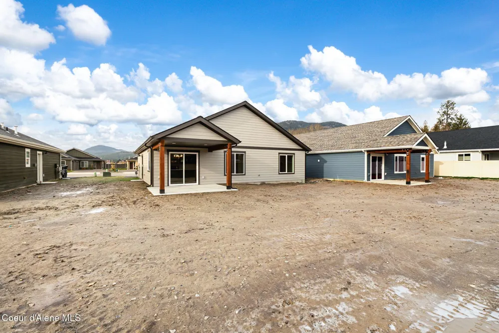 2302 Maverick Court Sandpoint, ID 83864