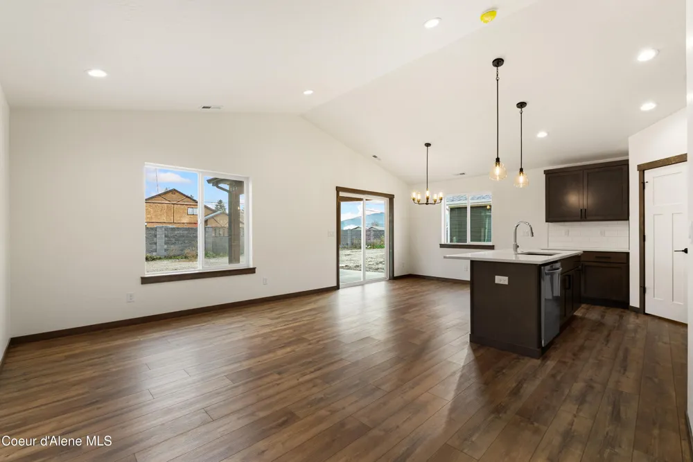 2302 Maverick Court Sandpoint, ID 83864