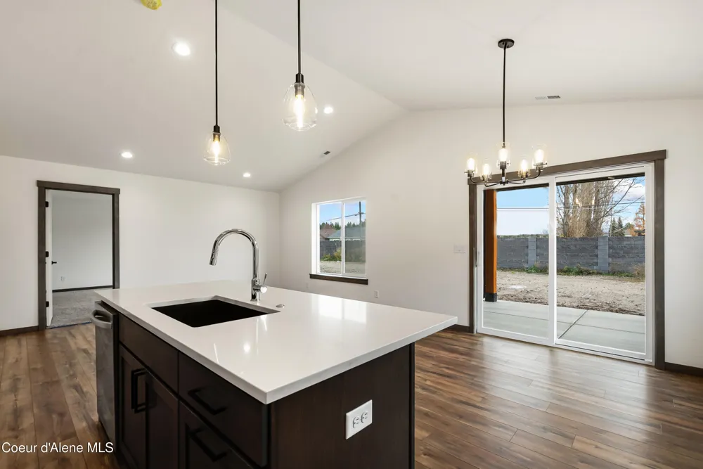 2302 Maverick Court Sandpoint, ID 83864