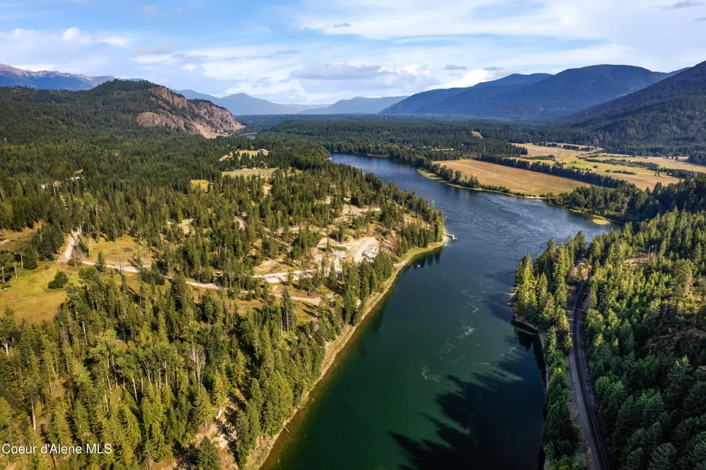 NKA Condor Dr Clark Fork, ID 83811