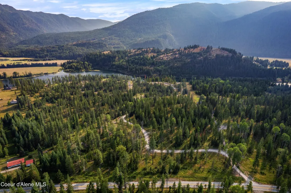 NKA Condor Dr Clark Fork, ID 83811