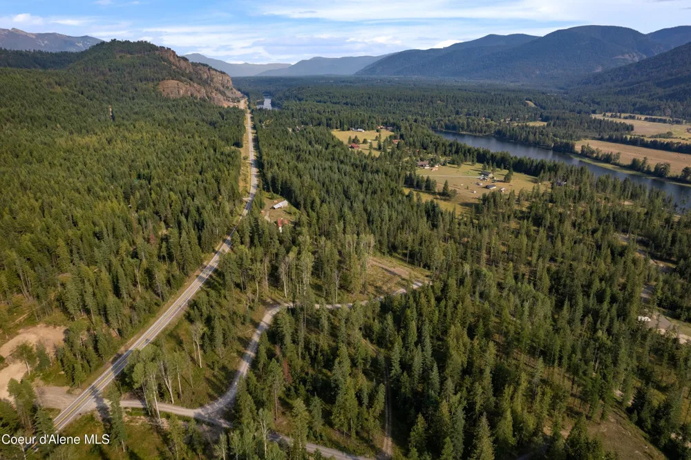 NKA Condor Dr Clark Fork, ID 83811