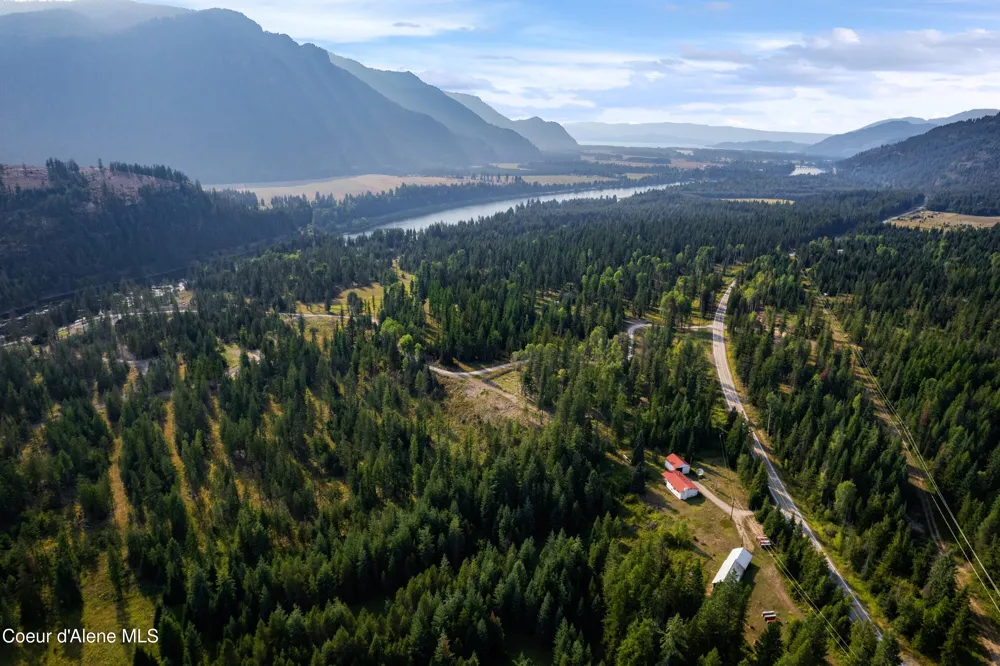 NKA Condor Dr Clark Fork, ID 83811