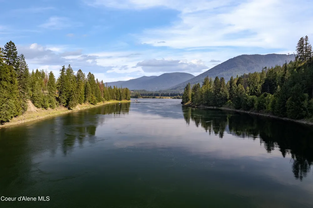 NKA Condor Dr Clark Fork, ID 83811