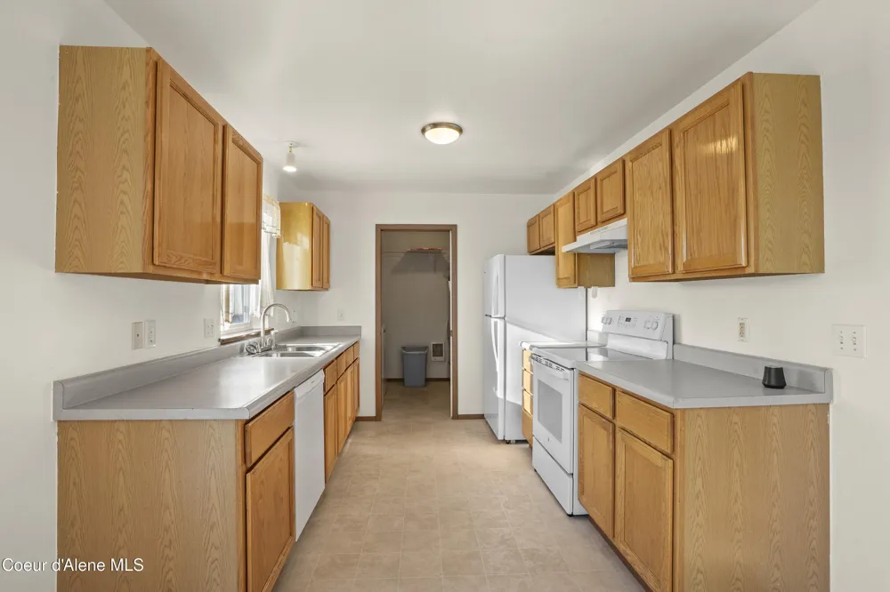 910 E SHASTA AVENUE Post Falls, ID 83854