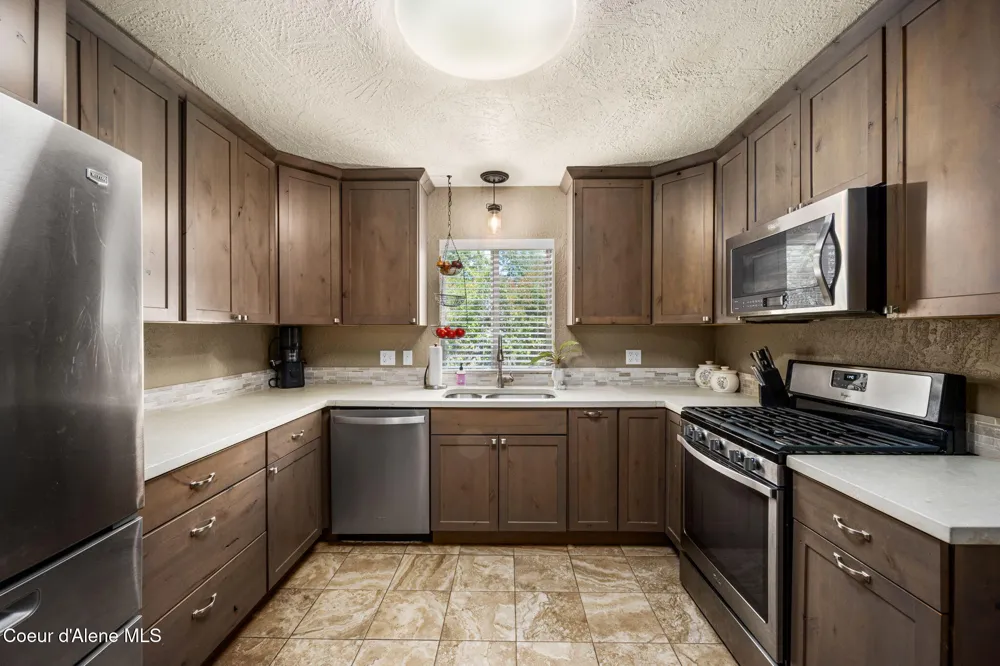 164 W HILGREN AVENUE Hayden, ID 83835