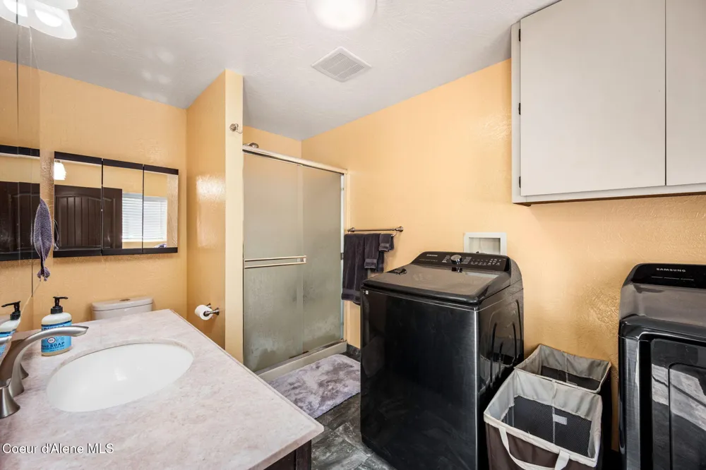 164 W HILGREN AVENUE Hayden, ID 83835