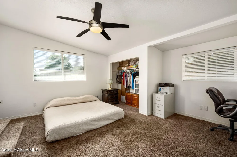 164 W HILGREN AVENUE Hayden, ID 83835