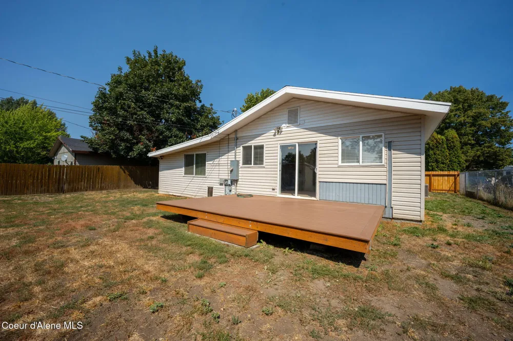 164 W HILGREN AVENUE Hayden, ID 83835