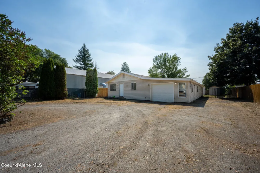 164 W HILGREN AVENUE Hayden, ID 83835