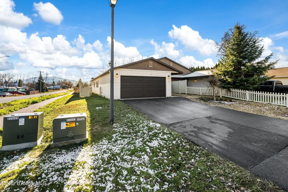 200 Brittany Loop Kootenai, ID 83840
