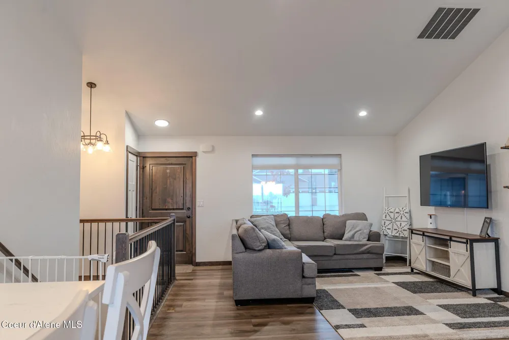 296 W TENNESSEE AVENUE Post Falls, ID 83854