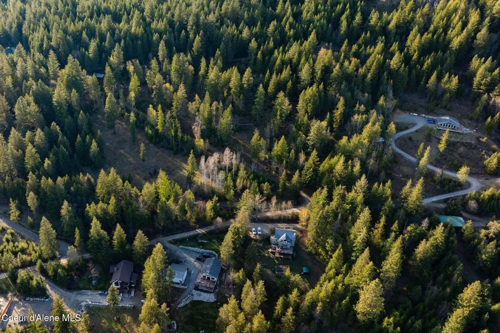 Lot B Spring View Ln Sagle, ID 83860