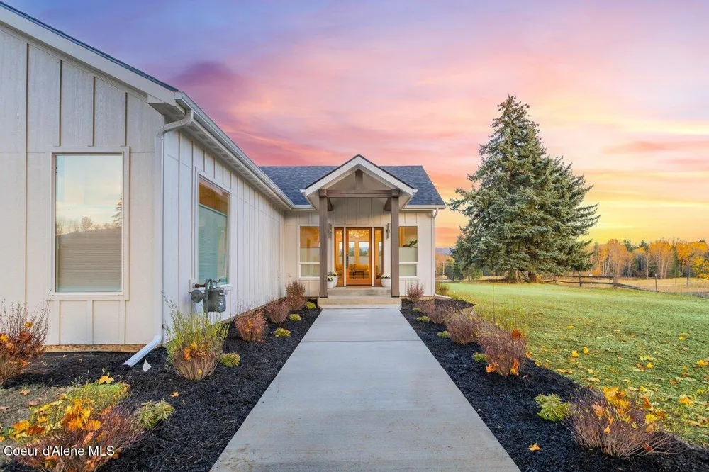 2685 Selle Road Sandpoint, ID 83864