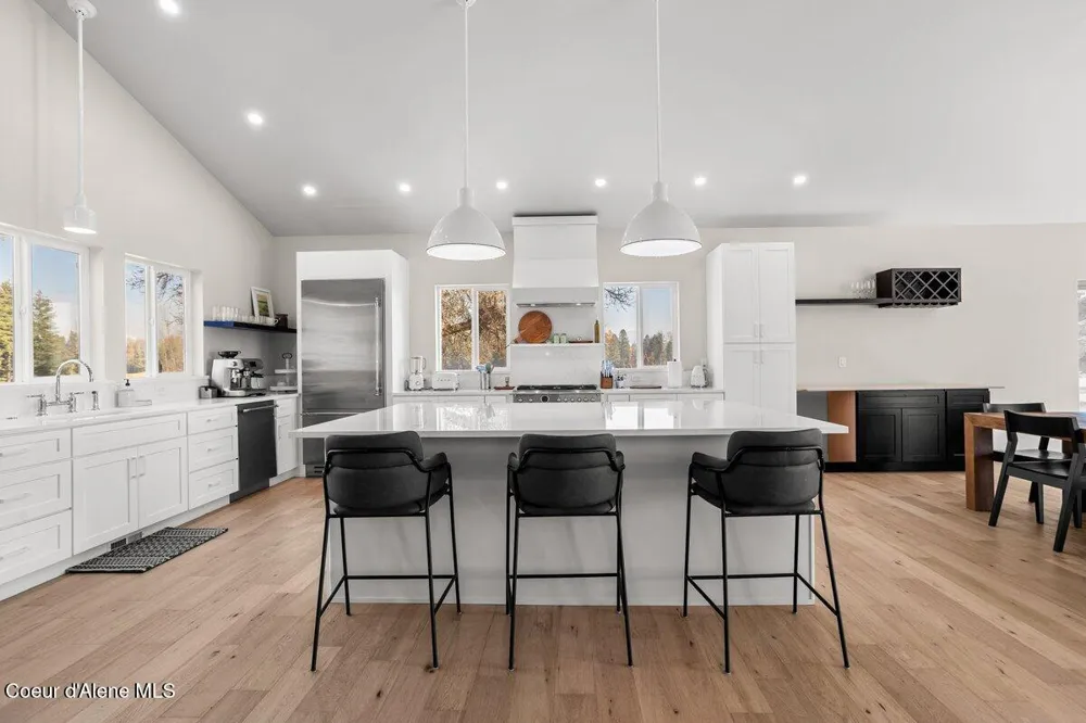 2685 Selle Road Sandpoint, ID 83864