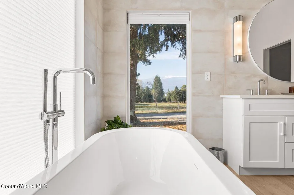2685 Selle Road Sandpoint, ID 83864