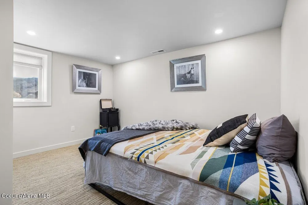 2685 Selle Road Sandpoint, ID 83864