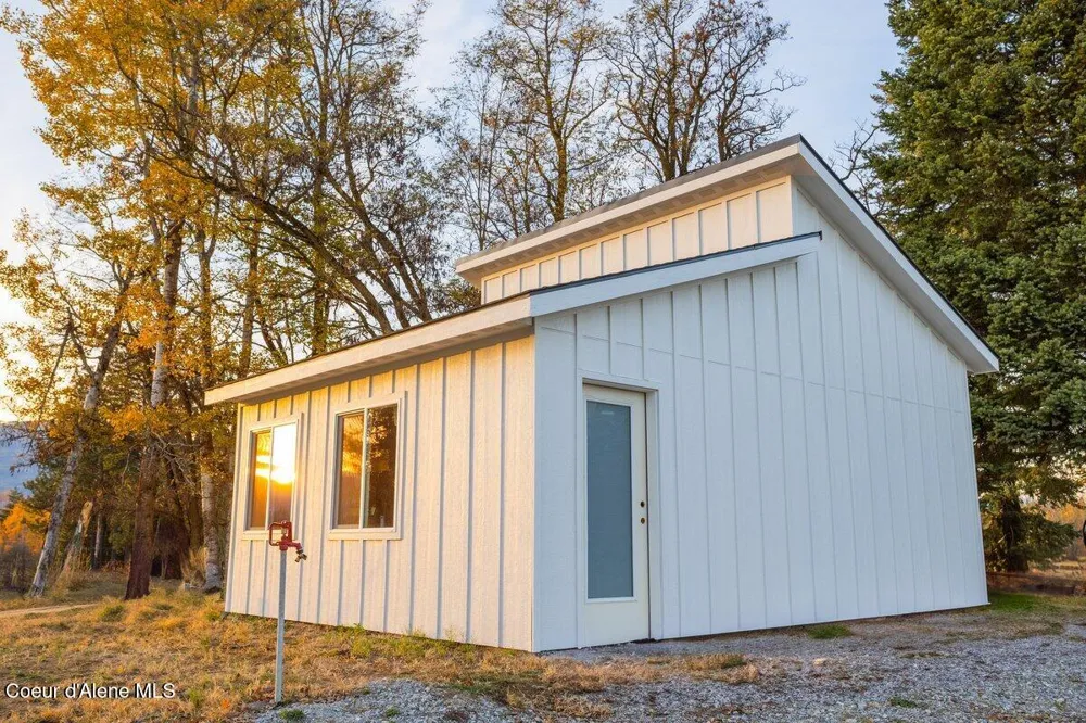 2685 Selle Road Sandpoint, ID 83864