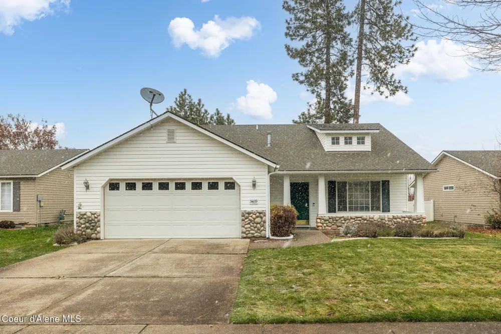 5439 E STEAMBOAT BND Post Falls, ID 83854