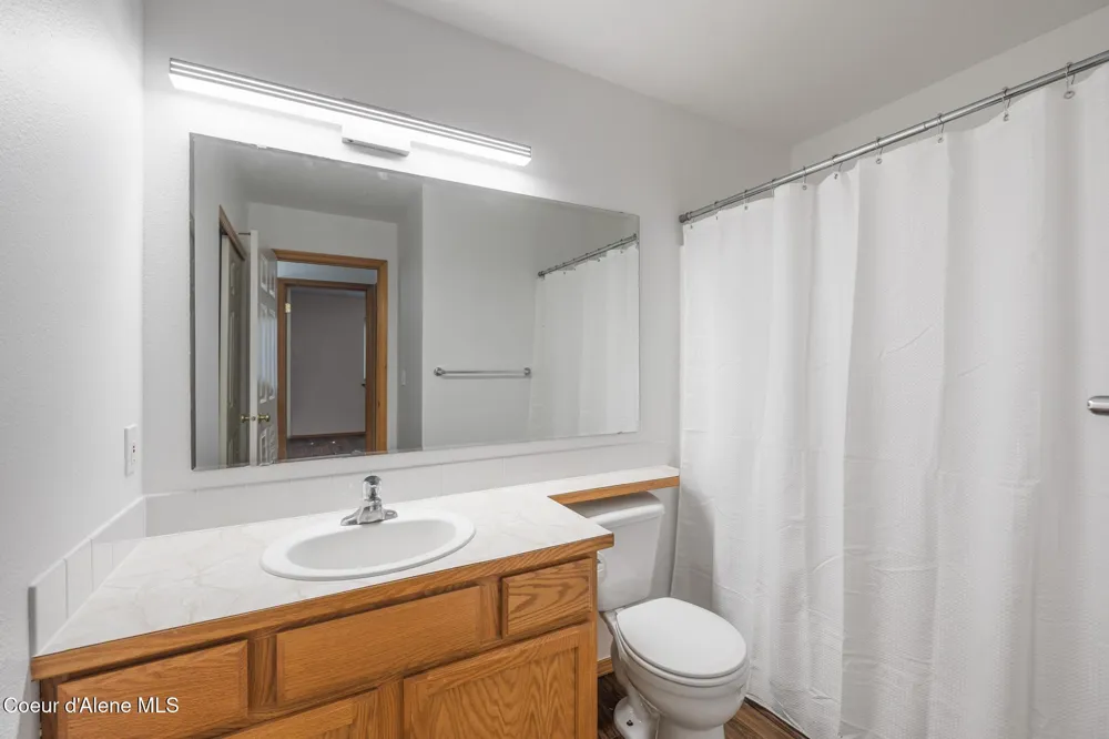 5439 E STEAMBOAT BND Post Falls, ID 83854