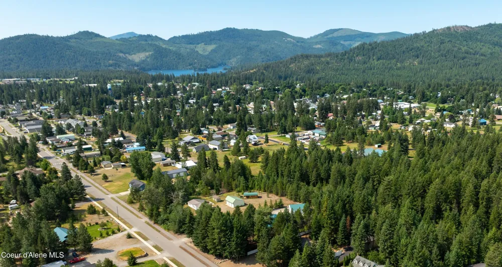 32530 8TH AVENUE Spirit Lake, ID 83869