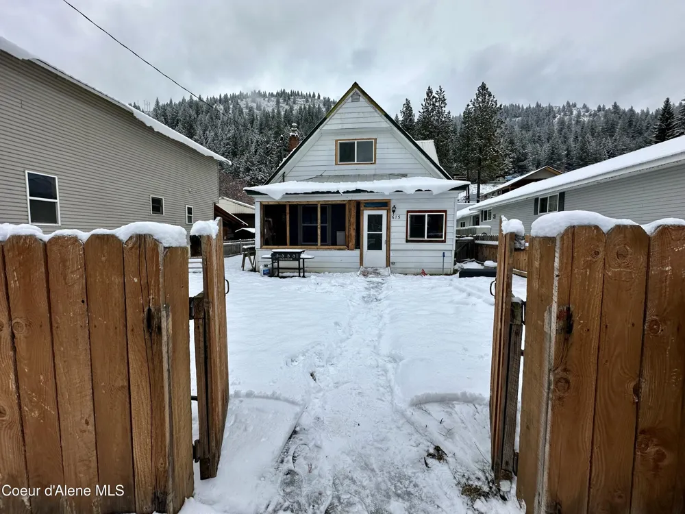 615 Earle Street Mullan, ID 83846