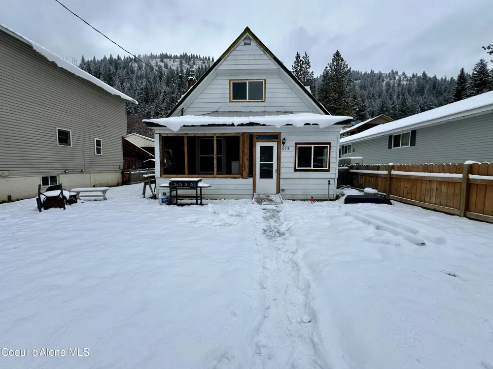 615 Earle Street Mullan, ID 83846