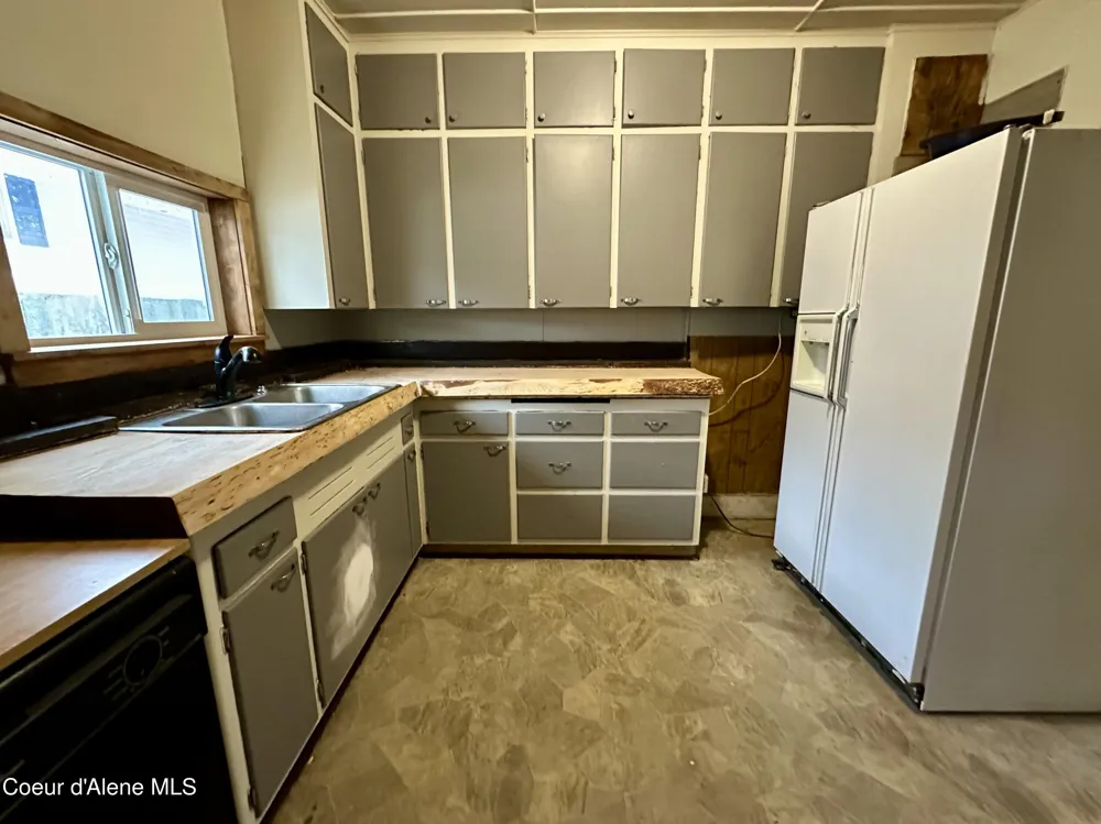 615 Earle Street Mullan, ID 83846