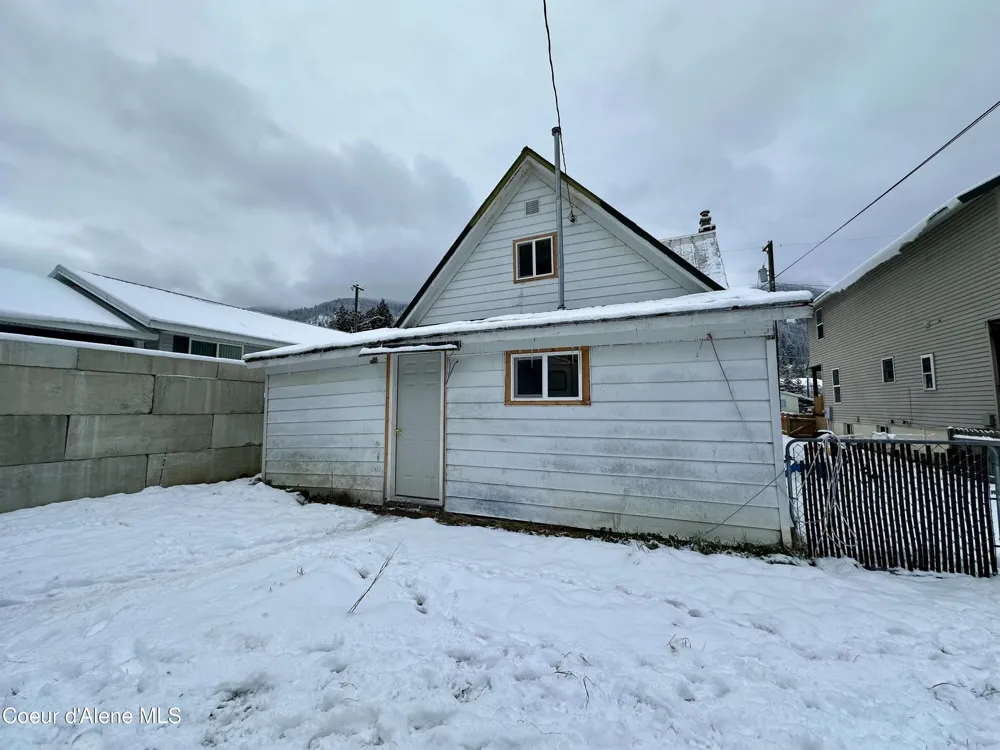 615 Earle Street Mullan, ID 83846