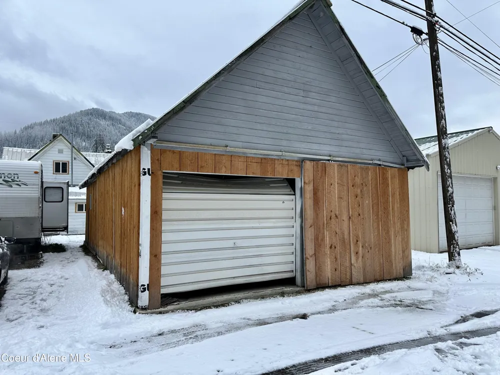 615 Earle Street Mullan, ID 83846