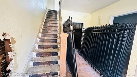 104 MOUNT VERNON STREET