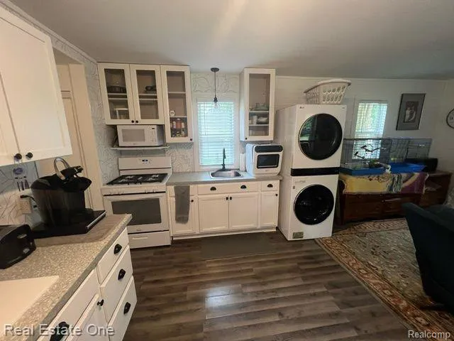 7153 CEDAR ROAD Worth Township, MI 48450