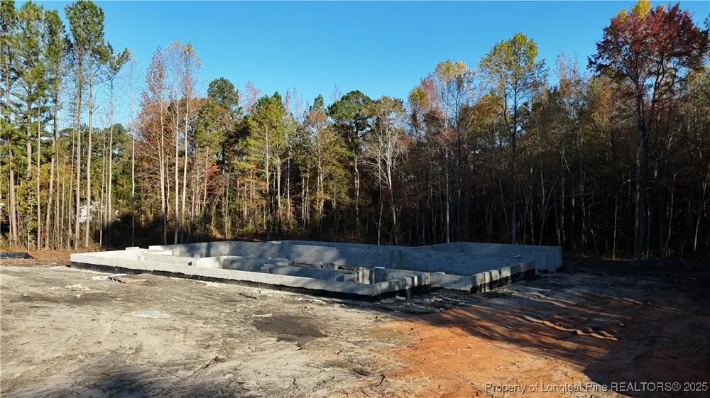 7986 Overhills Road Spring Lake, NC 28390