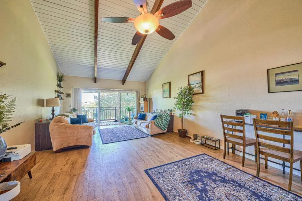 158 Kern Street #11 Salinas, CA 93905