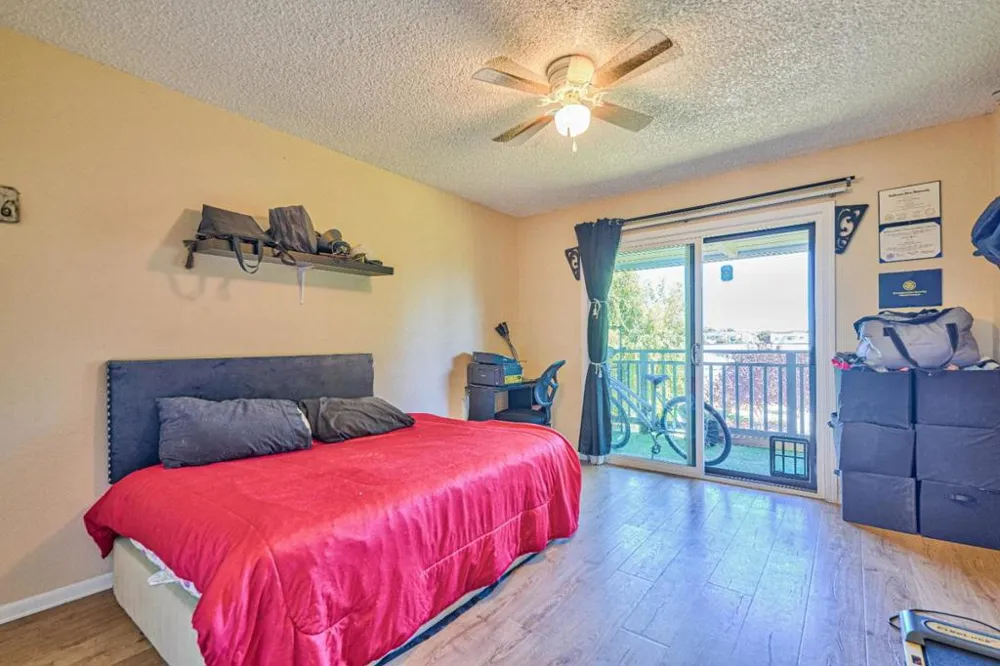 158 Kern Street #11 Salinas, CA 93905
