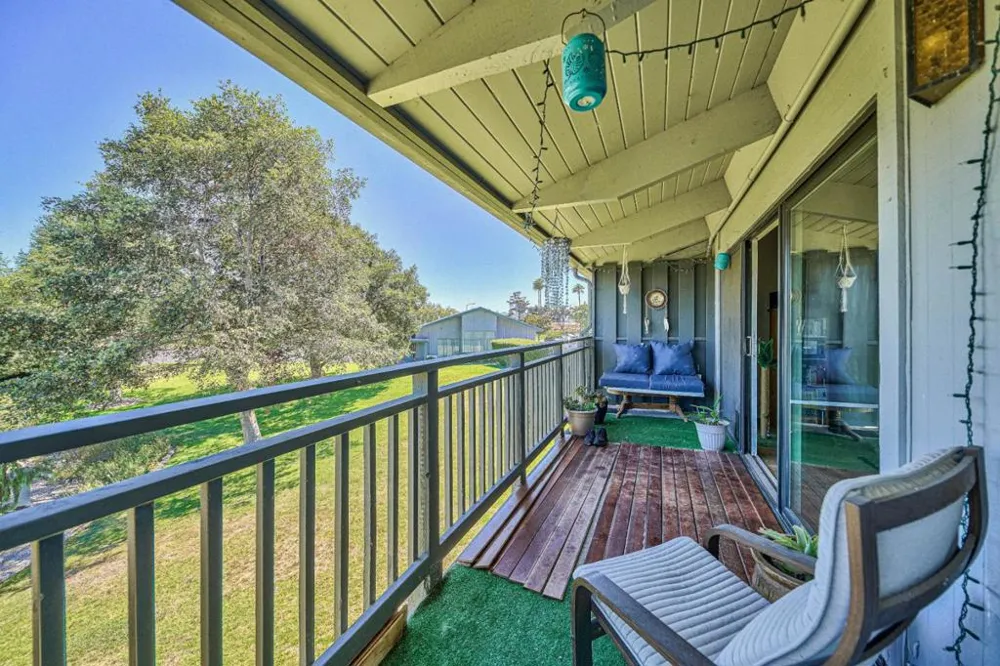 158 Kern Street #11 Salinas, CA 93905