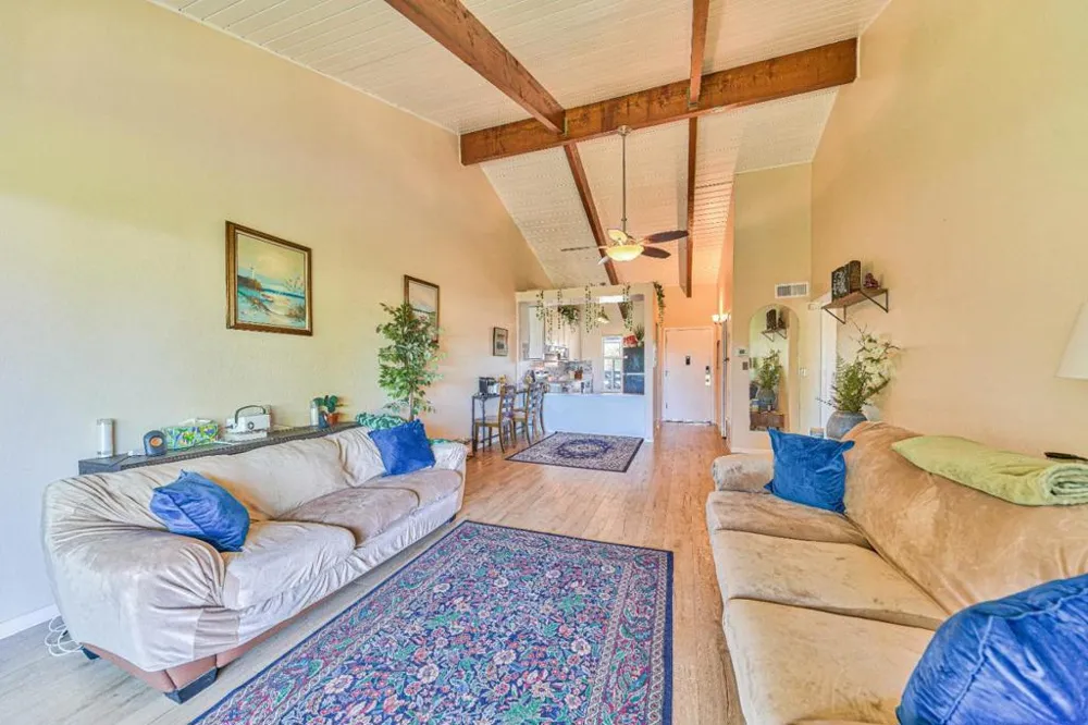 158 Kern Street #11 Salinas, CA 93905