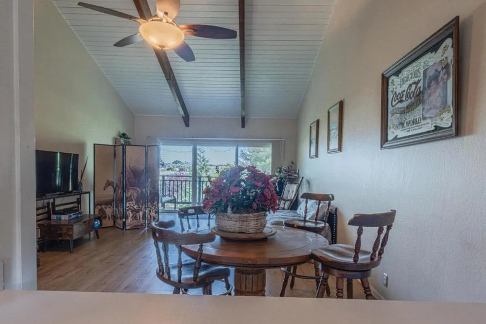 158 Kern Street #11 Salinas, CA 93905