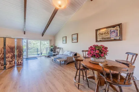 158 Kern Street #11