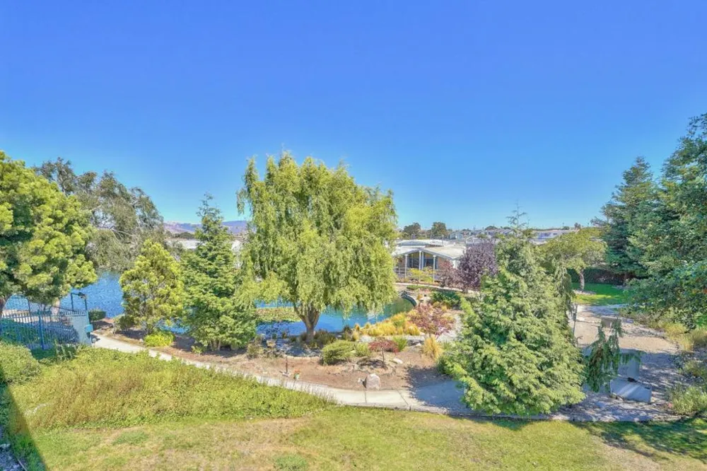 158 Kern Street #11 Salinas, CA 93905
