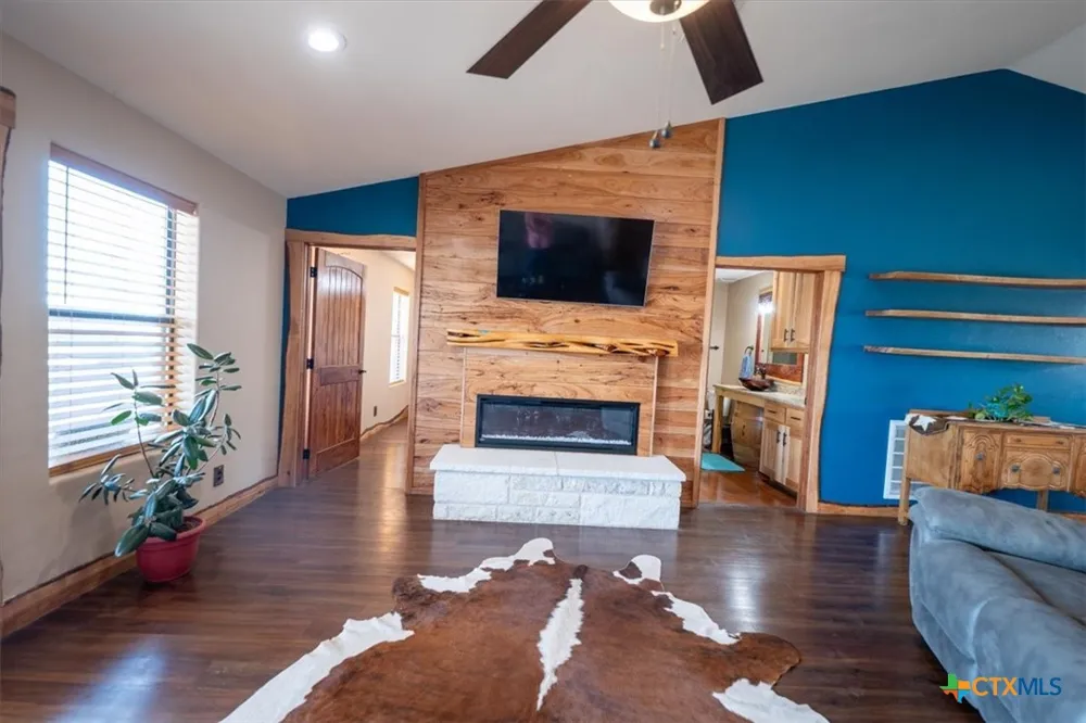 1825 Savanna Ridge Ranch Road Lometa, TX 76853
