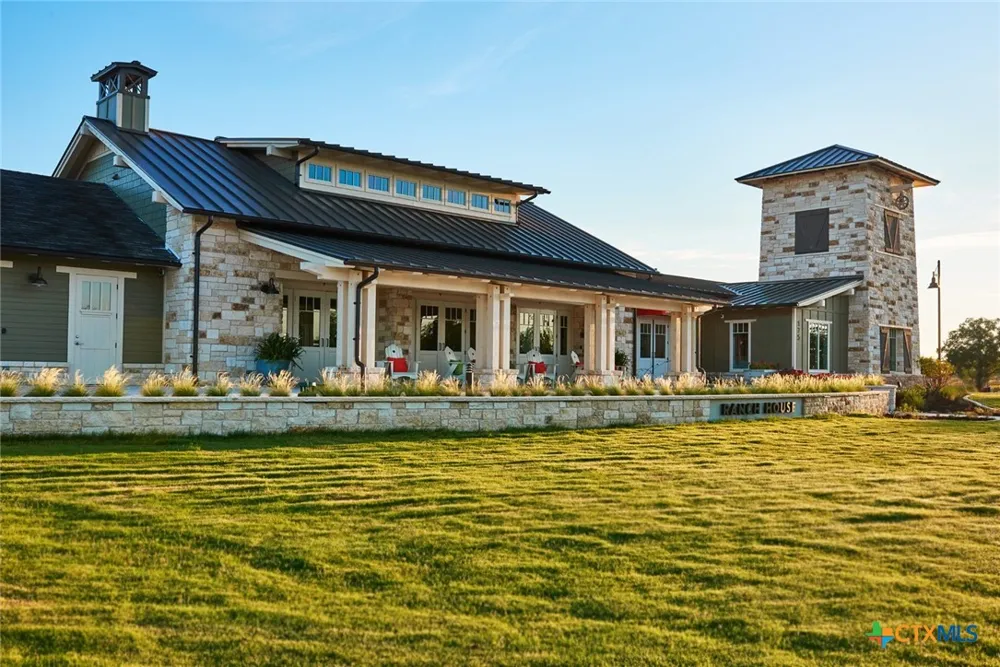 108 Ribera Drive Liberty Hill, TX 78642