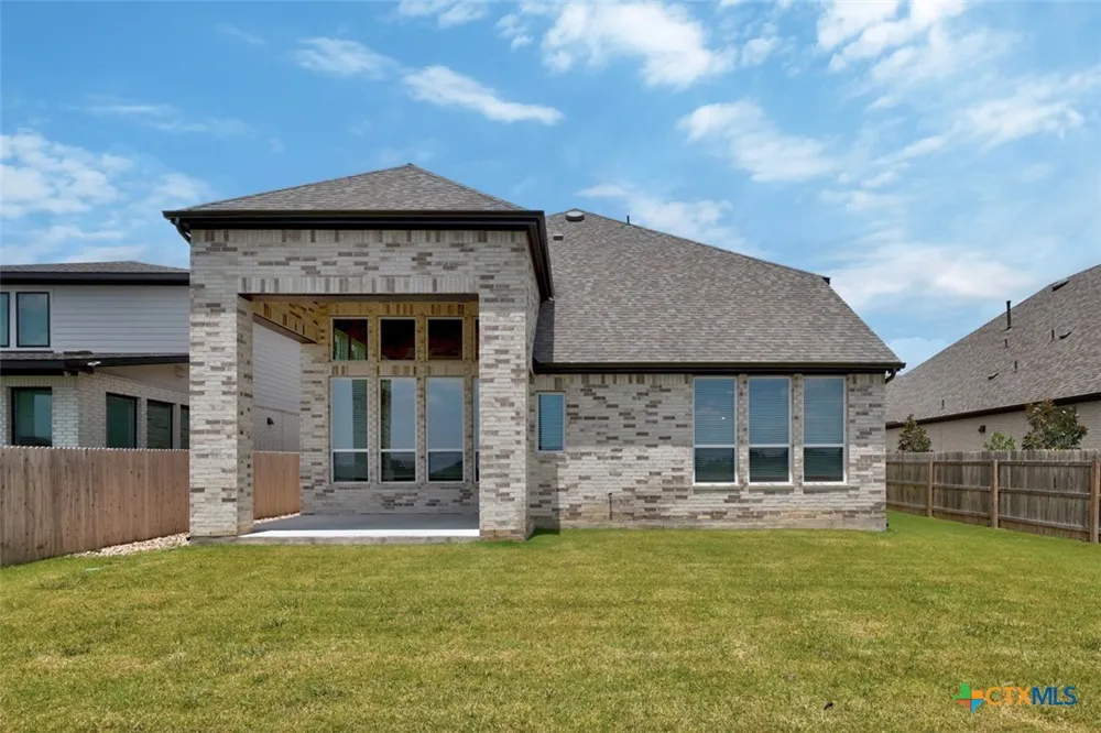 108 Ribera Drive Liberty Hill, TX 78642