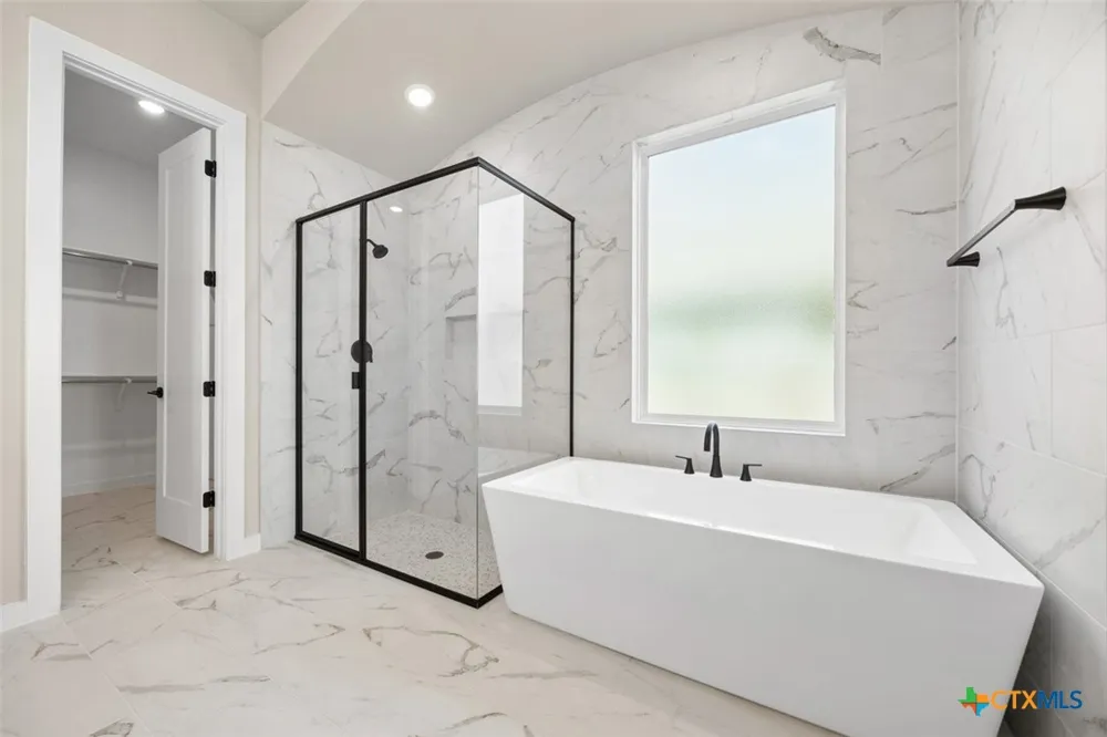 108 Ribera Drive Liberty Hill, TX 78642