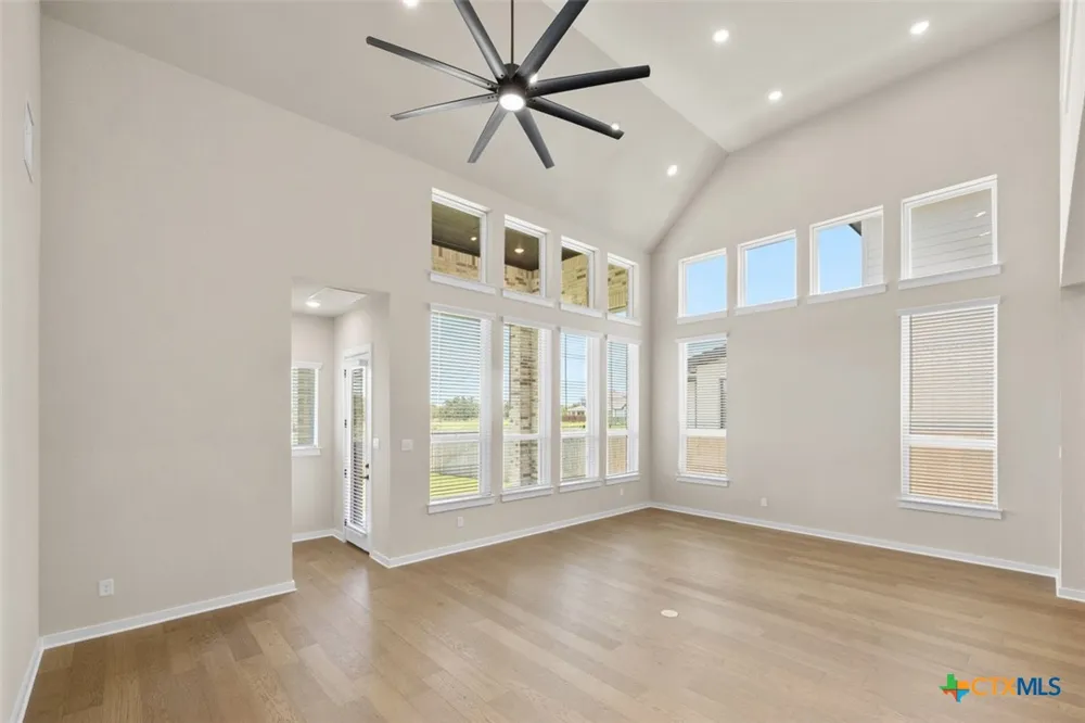 108 Ribera Drive Liberty Hill, TX 78642