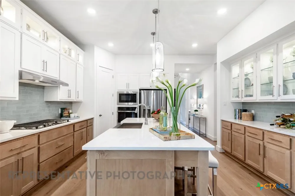 2219 Altiplano San Antonio, TX 78245